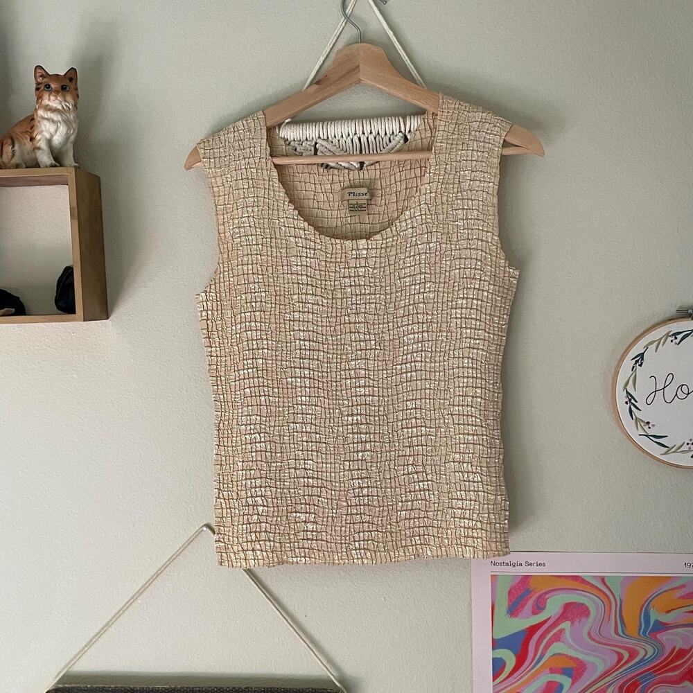 Y2K vintage 2000s gold plisse crinkle textured tank top minimalist glam it girl